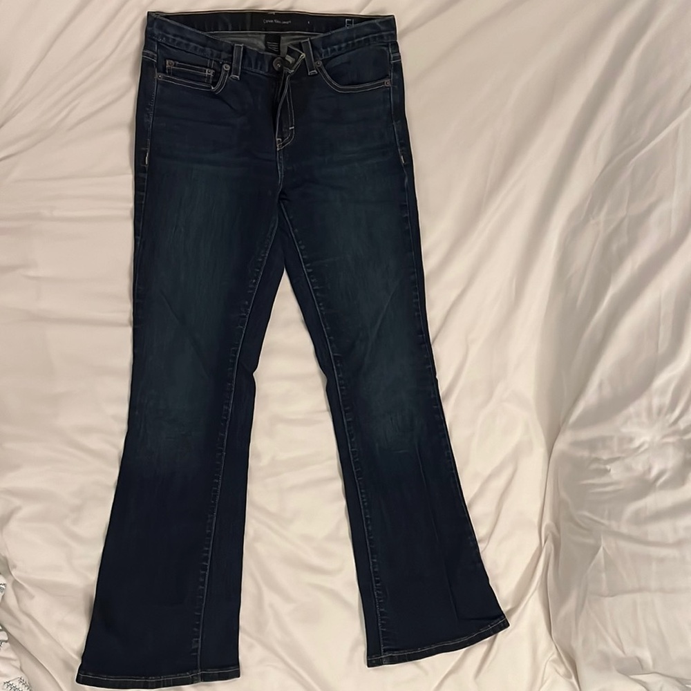Mid Rise Calvin Klein flare jeans size 4